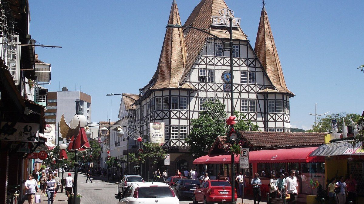 O Castelinho da Moellmann, na Rua XV de Novembro, em Blumenau