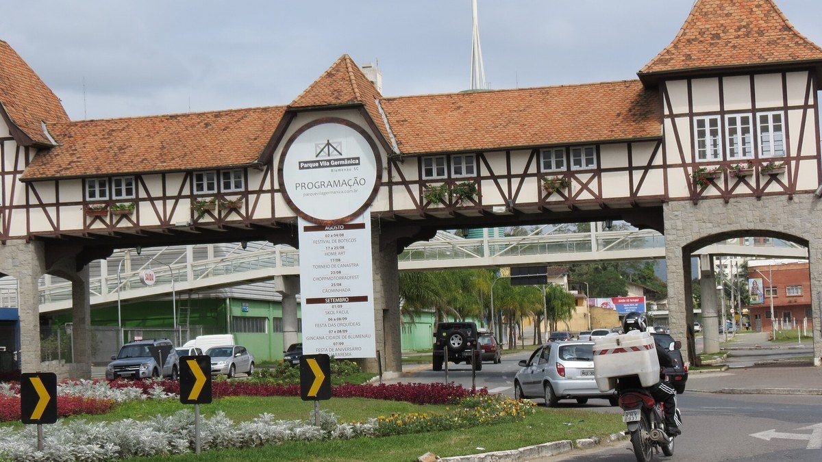 A entrada do Parque Vila Germânica, onde acontece a Oktoberfest
