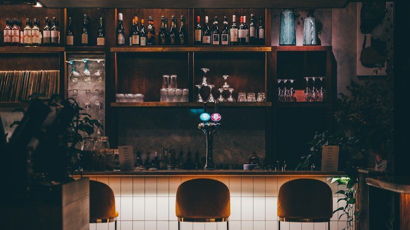 Lei seca na eleição: sete estados fecham a torneira do bar no domingo — e Alagoas desistiu na véspera