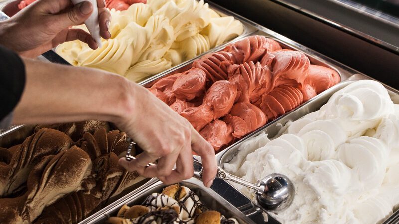 O sorvete sobreviveu ao Ozempic — e o usuário da caneta virou o cliente mais fiel (e exigente) do balcão